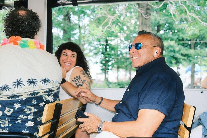 1 or 2 Day HOP-ON & HOP-OFF Narrated Trolley Tour of Boston