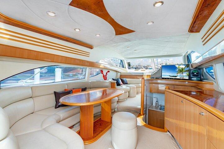 Miami 2 Hours Private Yacht Charter for 13 ppl on a 50 ft Yacht