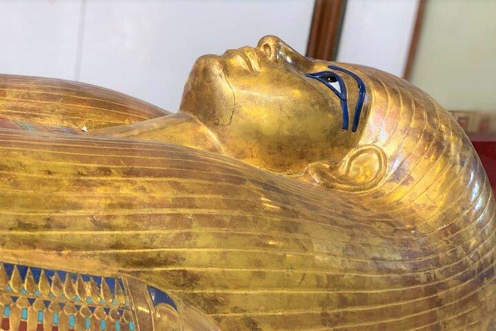Giza Pyramids & the National Museum of Egyptian Civilization Tour