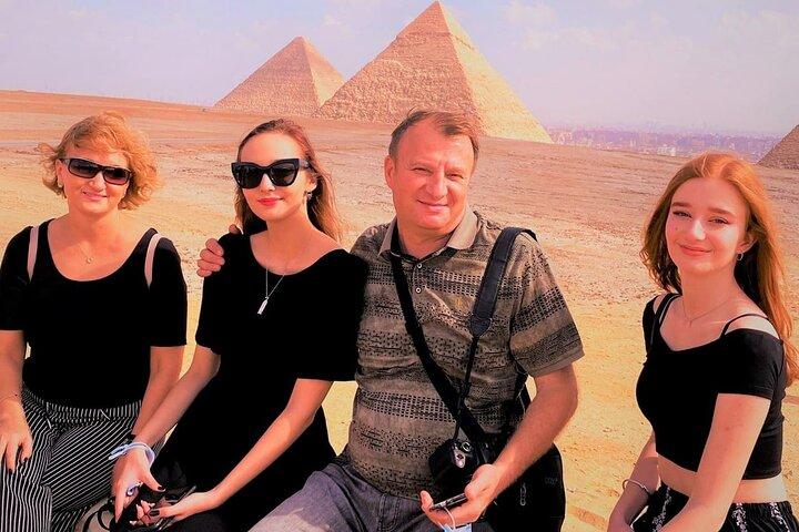 Giza Pyramids & the National Museum of Egyptian Civilization Tour