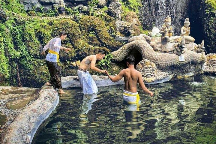 Purifications at Beji Griya Waterfalls