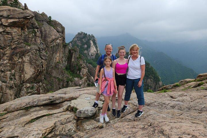 One-Day Tour for stunning Mt.Seoraksan from Seoul