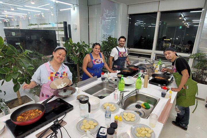 Busan Tailored Korean cooking class (Vegan OK)with market tour