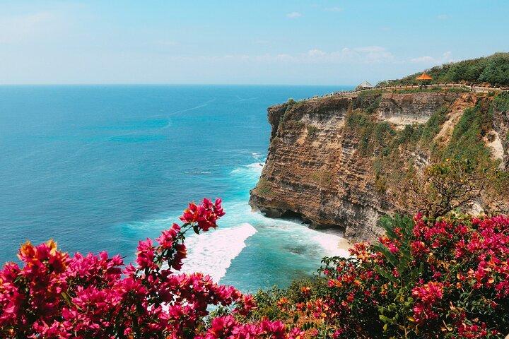 Bali's Best Sunset: Uluwatu Kecak Dance & Dinner Jimbaran Beach