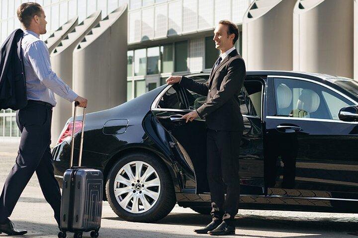 Private transfer one way from Luxor to Hurghada