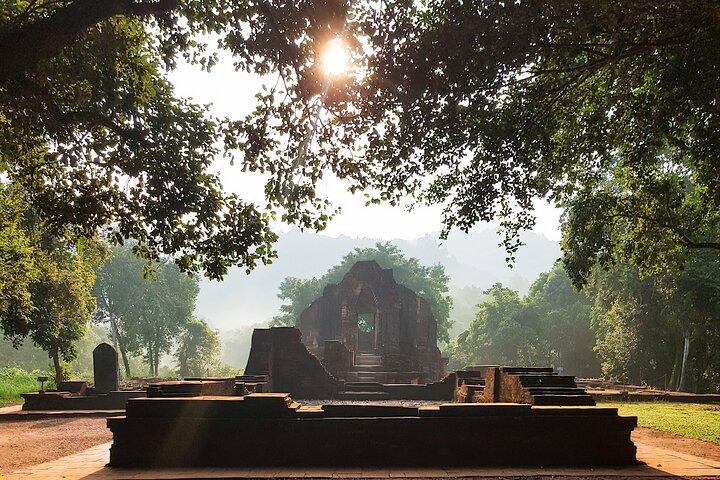 Early Morning My Son Sanctuary Trip w. Champa Food & Coffee
