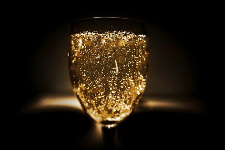 3 Italian sparkling wines and how to distinguish them: Prosecco, Franciacorta..