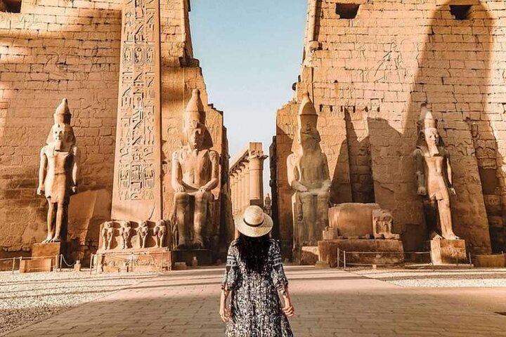 Day Tour to East and West Banks From Luxor