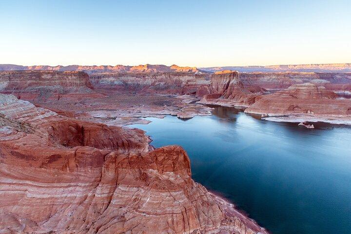 Antelope Canyon Horseshoe Bend Small Group Tour from Las Vegas