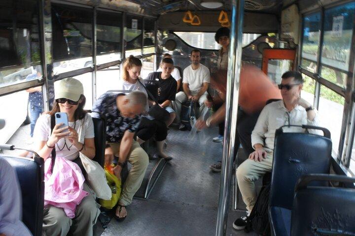 Bangkok: City Highlights Temple and Market Walking Tour