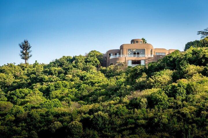 7 Days luxury 5 star lodge safari using a land cruiser jeep