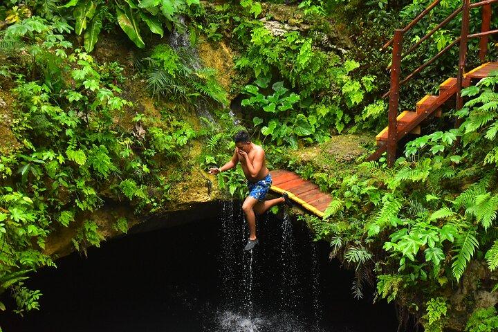 Live the adventure in 3 cenotes in the jungle!