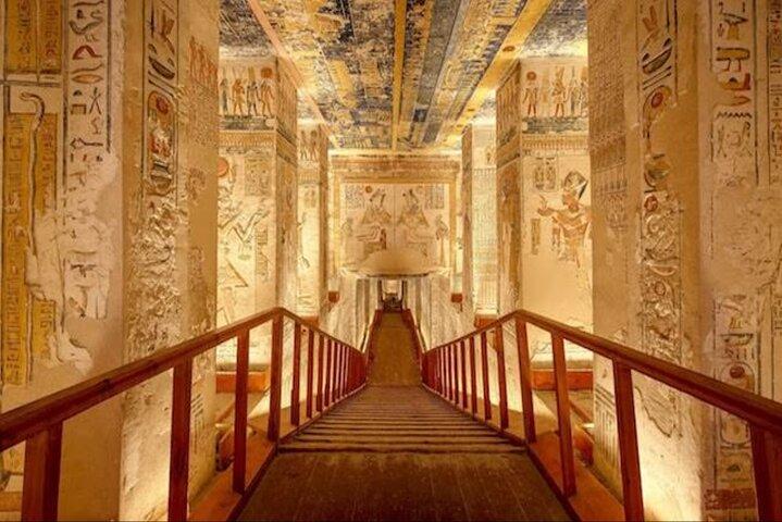 Full-Day Adventure in Luxor with Guide