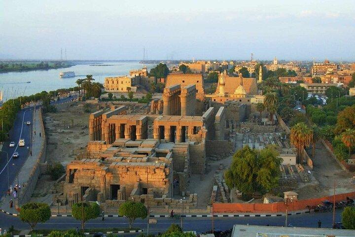 Full Day Private Tour East & West Banks in Luxor