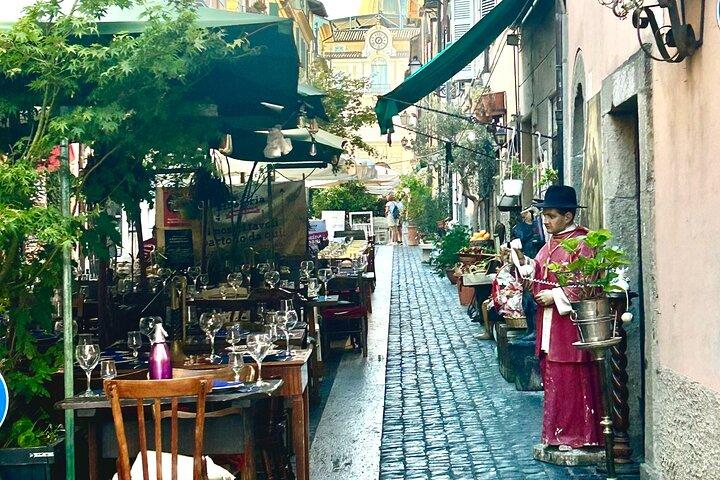 Private Tour Castel Gandolfo, Frascati with Wine Tasting