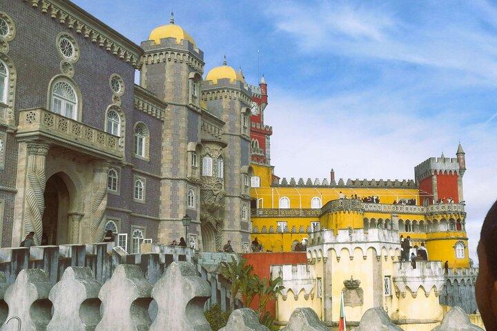 Private Tour Sintra Gardens Palácio da Pena Cabo da Roca Cascais