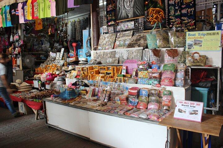 Damnoen Floating Market & Optional Erawan Water Waterfall Tour