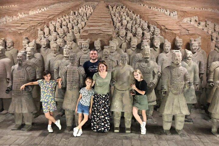 Beijing to Xi'an See Terracotta Warriors with Bullet Train Round Trip Transfer