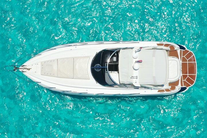 Private Premium Yacht 46FT Rental in Cancún