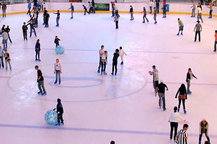 3-Hour Ice Skating Experience in Dubai with optional Transfer