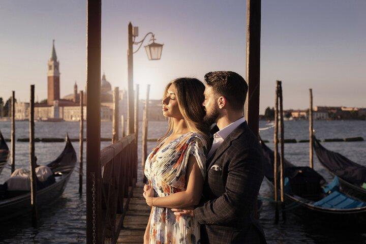 Private Gondola Ride and Photoshoot
