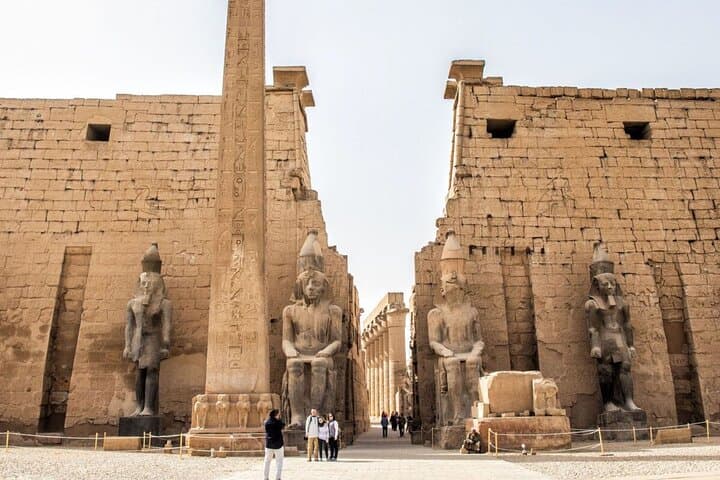 Day Tour To East Nile Bank Visit Karnak And Luxor Temples