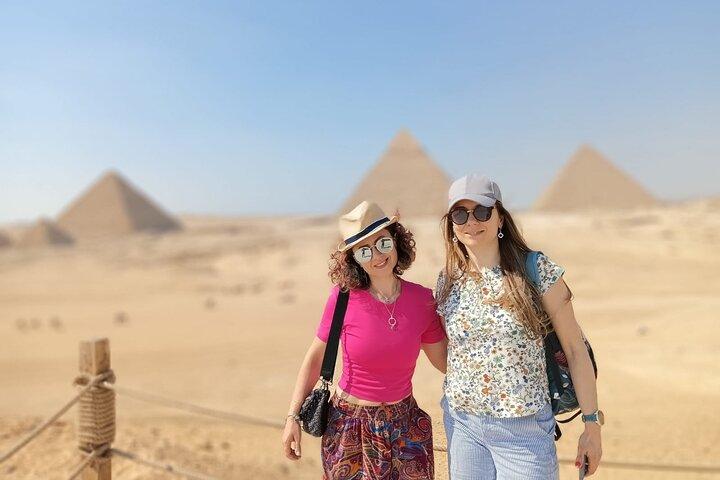 Private Pyramids of Giza, Sakkara & Memphis: Private Tour