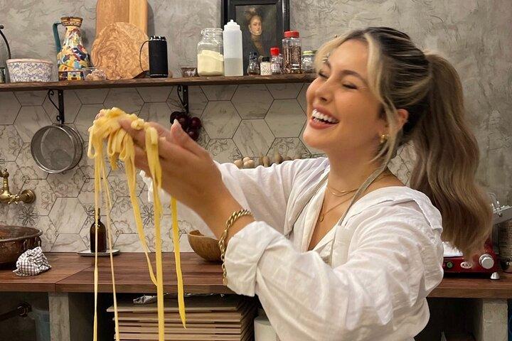 Private Super Fun Pasta and Gelato Making Near the Vatican