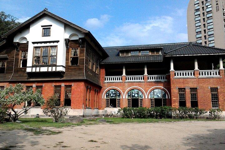 9 Hour Tamsui Historic Site and Beitou Hot Spring Culture Tour