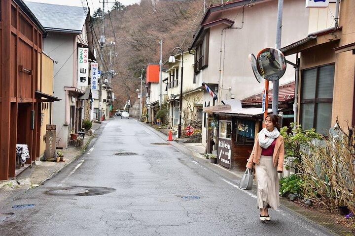 Hot Spring Town Walking Tour in Shima Onsen