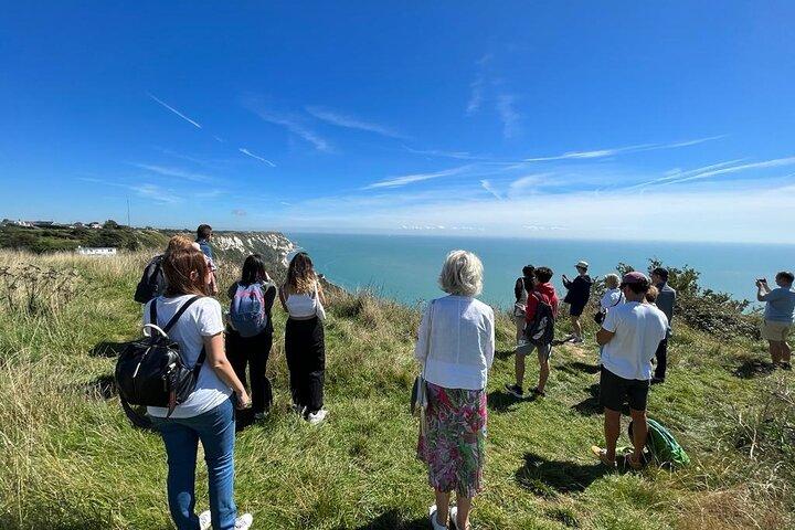 Leeds Castle, Canterbury, Dover & Greenwich Cruise from London