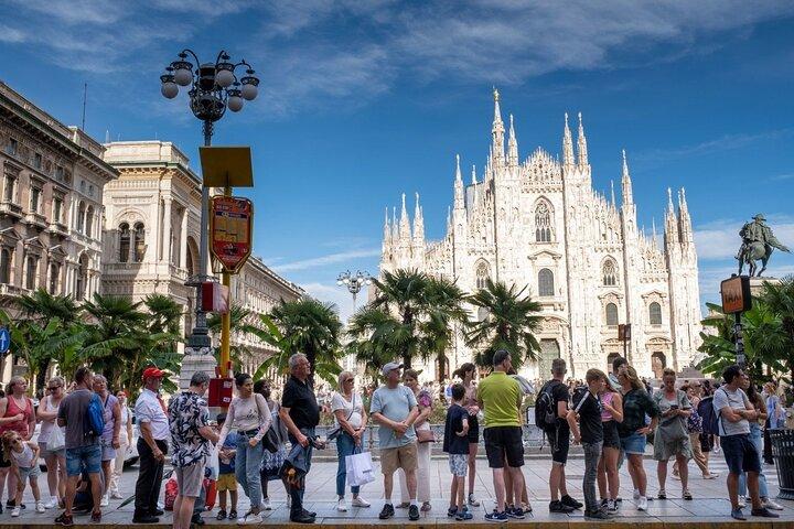Elevated Ecstasy: Duomo Discovery & Rooftop Marvels + Ebook