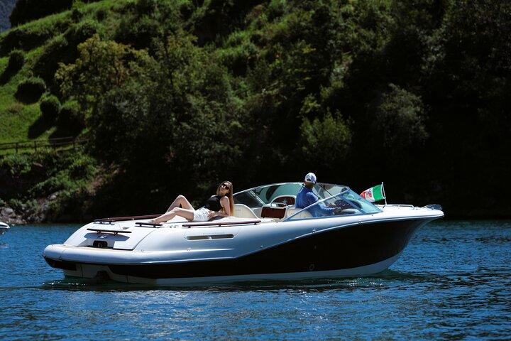 Lake Como: 2-Hour Luxury Speedboat Private Tour