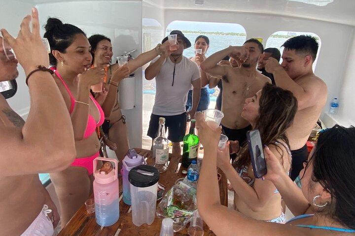 The Ultimate Water Experience in Miami with Drinks and Jet Skis
