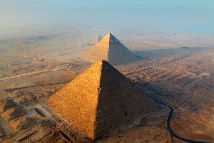 Explore Saqqarah, Memphis and Dahshur full day tour.