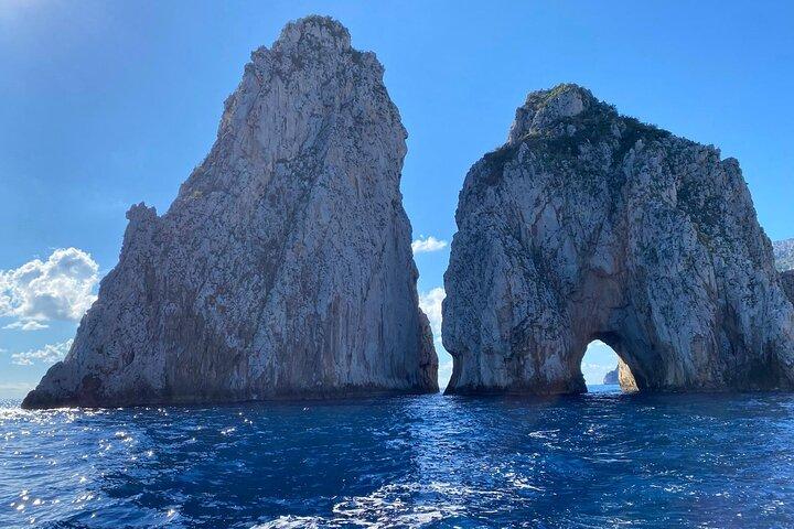Capri Private Day Tour with Private Island Boat Tour from Rome