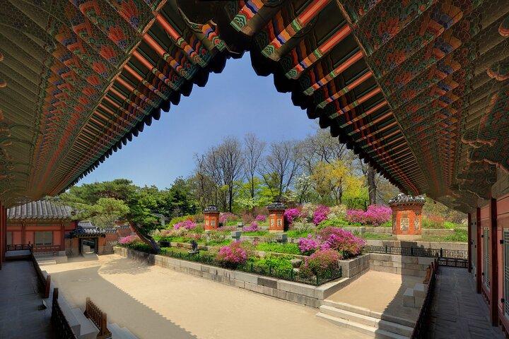 Seoul Full day Private Tour Gyeongbokgung Palace, Insadong & More
