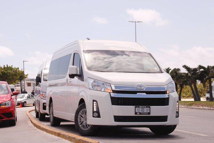 Private transfer to Cancun Airport to Hotel Zone