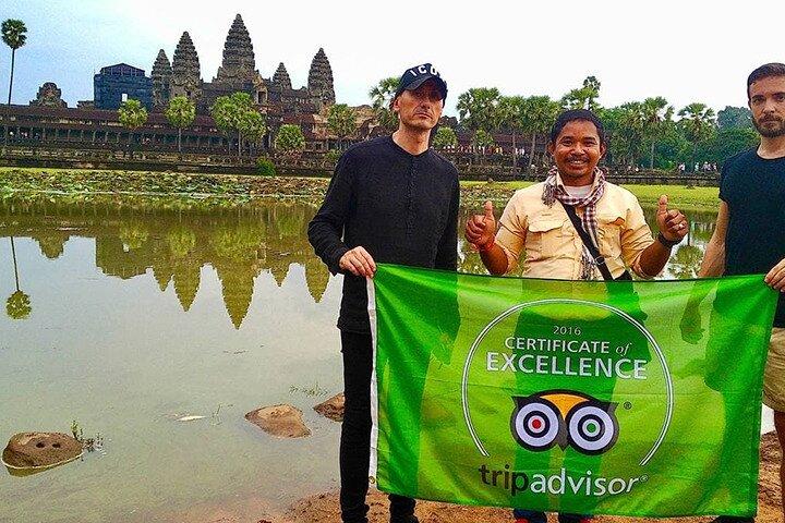 Private Day Angkor Wat Temple and Banteay Srei Temple Tour