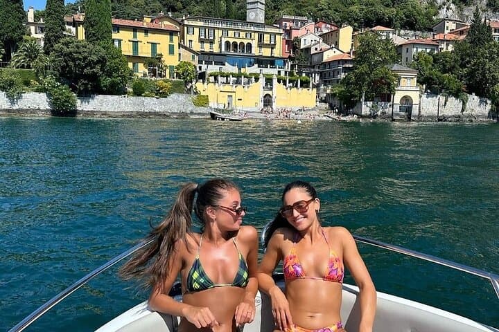 Private Lake Como Boat Tour with Captain Exclusive Scenic Cruise