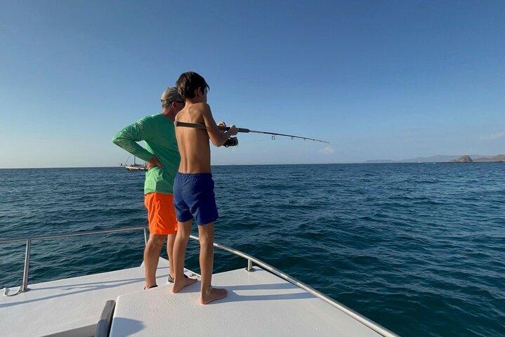 PUBLIC Morning Family&Nature Catamaran Tour Tamarindo - Kids fun