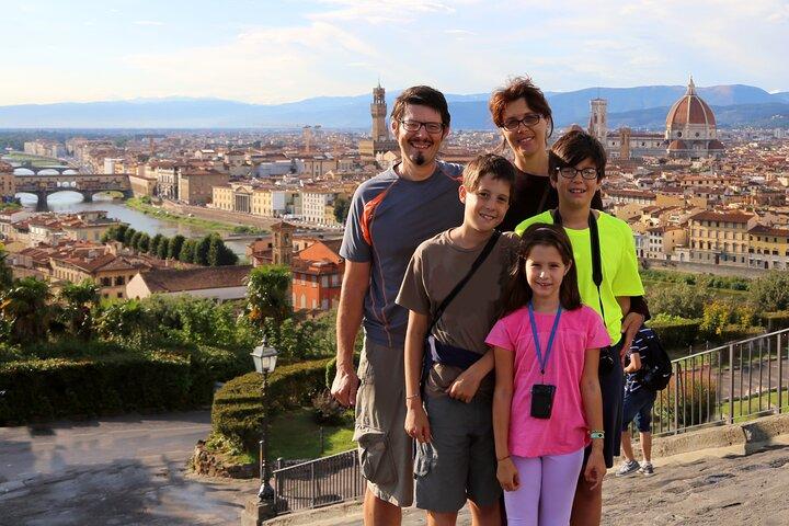 Family Tour of Florence’s Old Town and da Vinci Museum