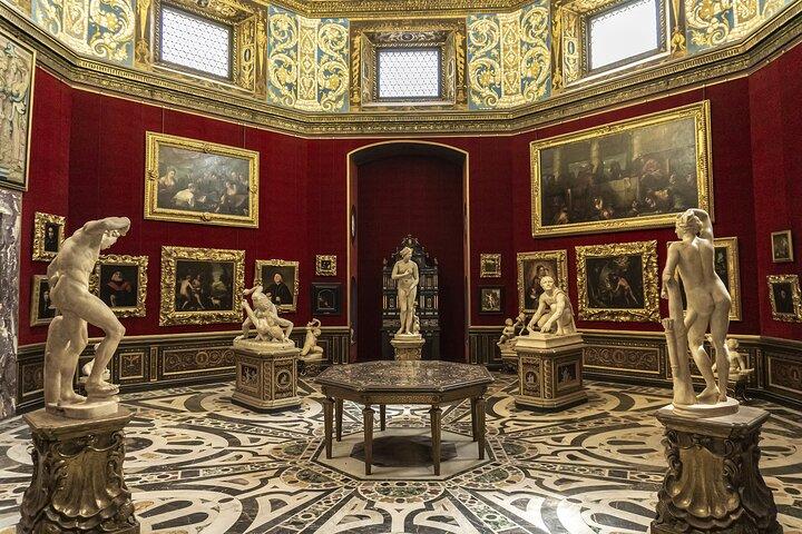 Uffizi Gallery Tickets, Old Town & Duomo Private Guided Tour