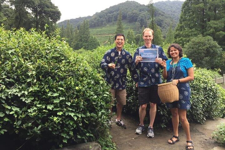 In-Depth Tea Tour: Visit Tea Farms, Taste Longjing & Meet Locals