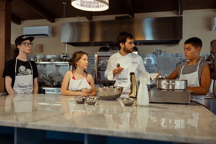 Palermo's Delight: Unleash the Secrets of Pizza and Gelato Making