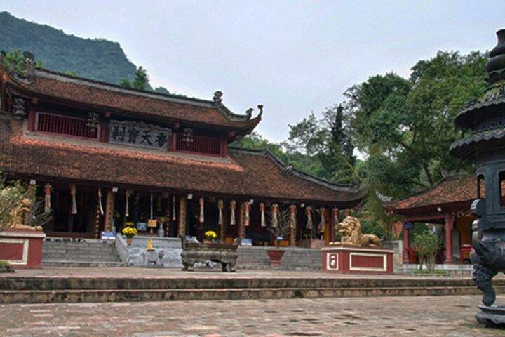 Private Day Trip to Perfume Pagoda from Hanoi Transfer Included