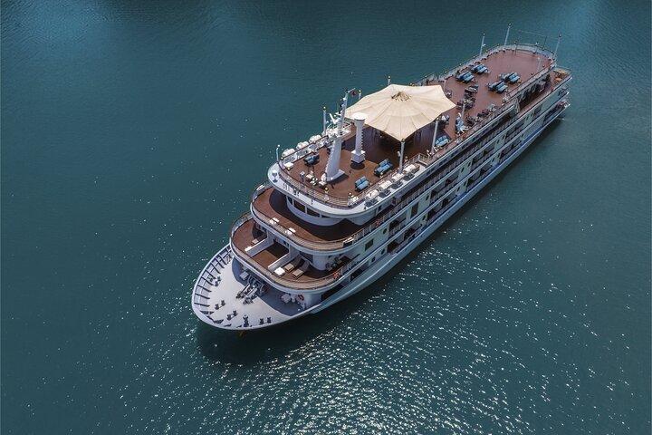 Explore Halong and Lan Ha Bay for 2 Days Cruise