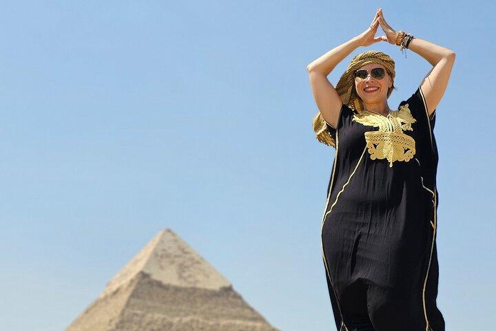Privat 8 hours Day Tour to Giza Pyramids, Sakkara and Memphis
