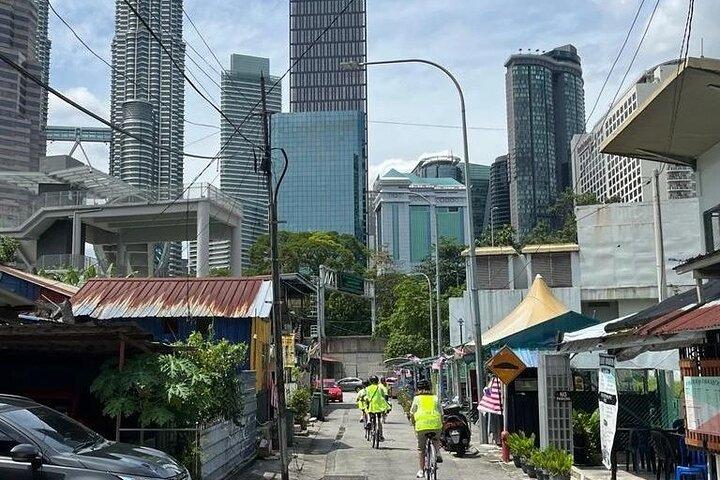 The BEST of Kuala Lumpur Experience by Cycling Tour