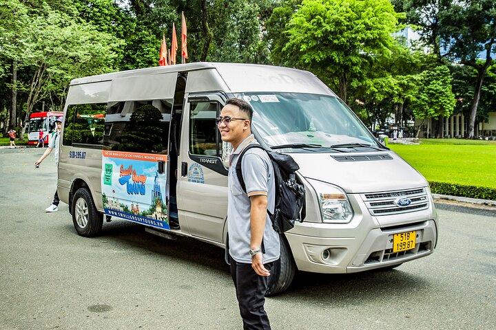 Small-group Saigon City Tour: 4-Hour Must-see Iconic Landmarks
